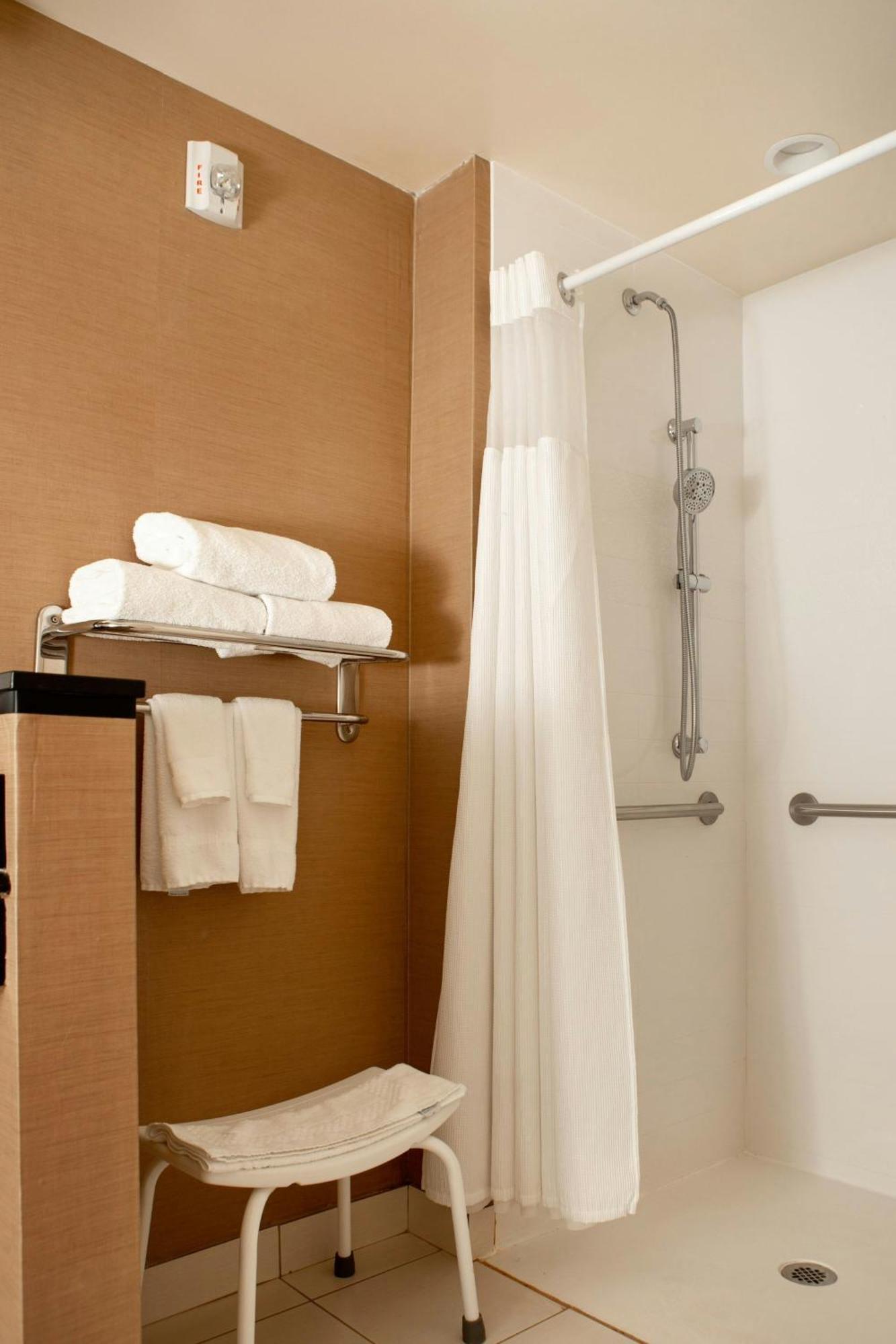 Fairfield Inn & Suites By Marriott Fayetteville North Bagian luar foto