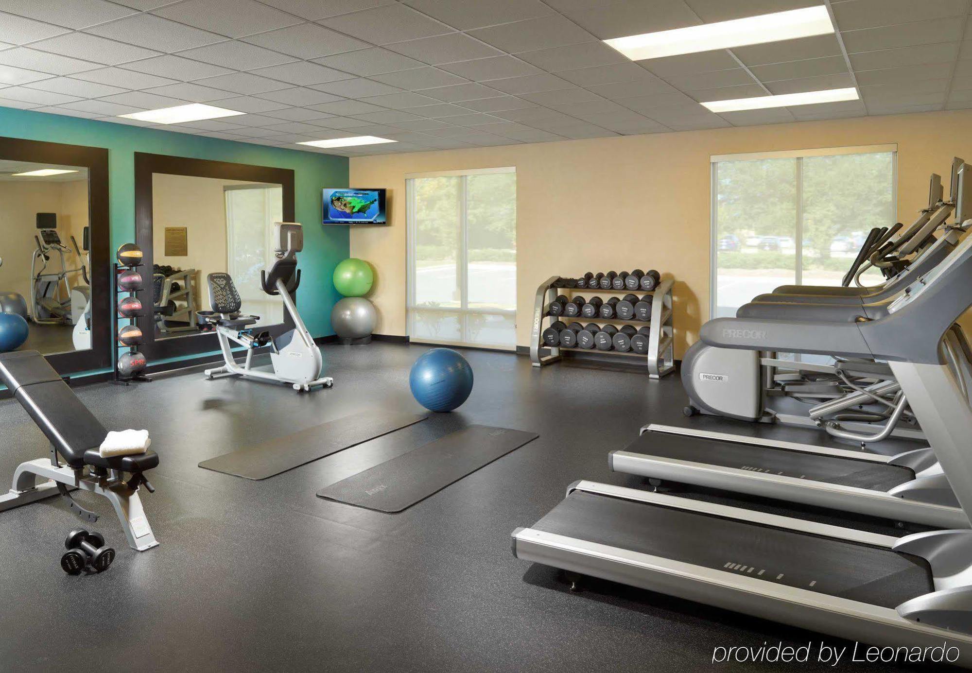 Fairfield Inn & Suites By Marriott Fayetteville North Bagian luar foto