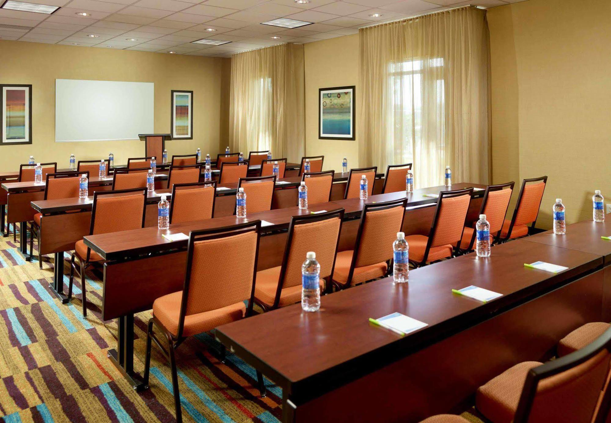 Fairfield Inn & Suites By Marriott Fayetteville North Bagian luar foto