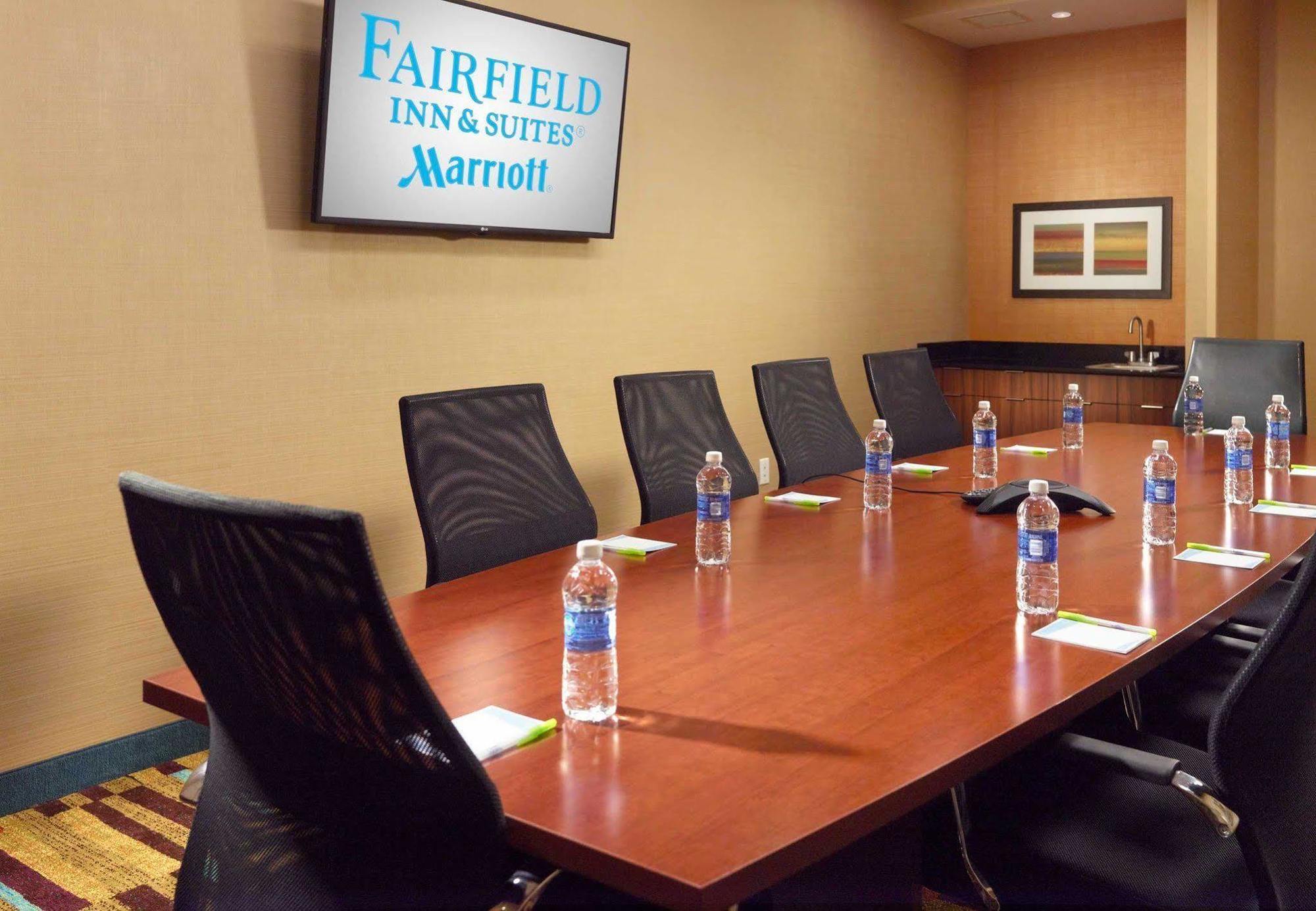 Fairfield Inn & Suites By Marriott Fayetteville North Bagian luar foto